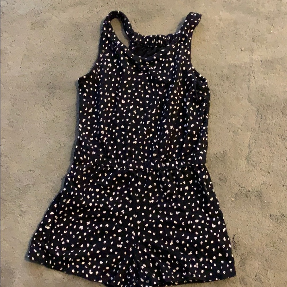 Girls size 6-7 shorts jumper